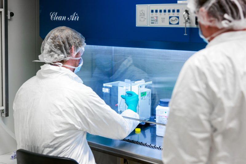 Weiging polymer or microparticles at InnoCore